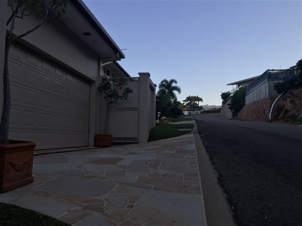 Townsville - Stirling Drive (4/09/2015 - Credits: Neil McGregor)