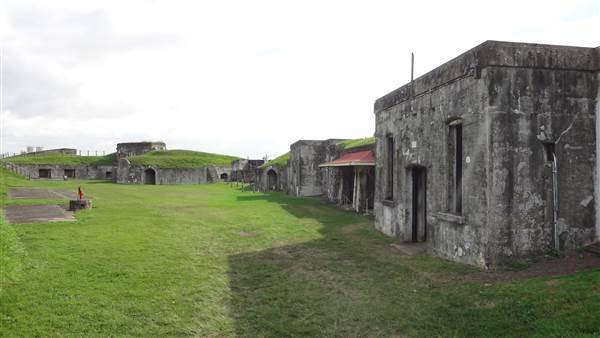 Fort Lytton National Park - Military Fortification (26/11/2013)
