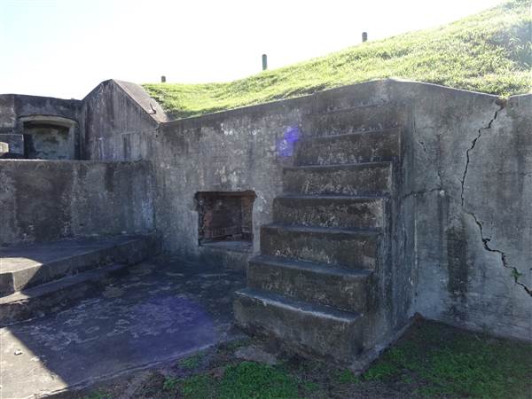 Fort Lytton National Park - Military Fortification (5/06/2015)