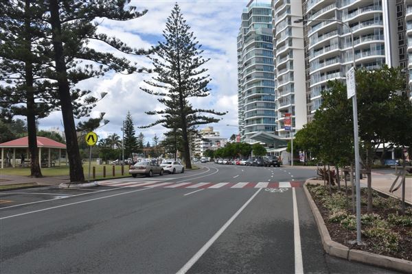 Coolangatta - Marine Parade / Beach (17/05/2019 - Credits: Kathryn Metcalfe)