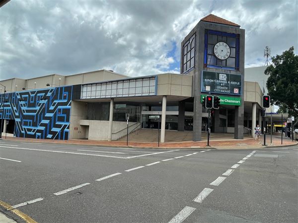 Mixed Heritage Street with Mural (29/01/2021 - Credits: Kathryn Metcalfe)