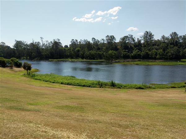 Parkland on the River - Colleges Crossing Recreation Reserve (20/09/2021 - Credits: Kathryn Metcalfe)