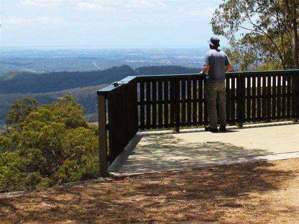 Camp Mountain Lookout (20/07/2022 - Credits: www.visitmoretonbayregion.com.au)