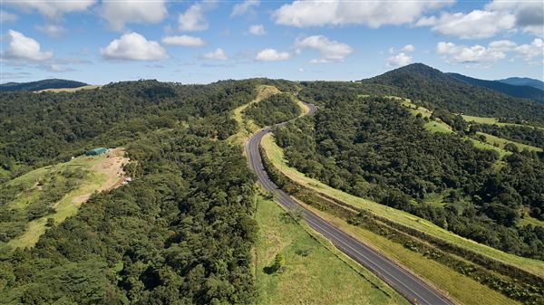 Millaa Millaa Lookout (5/12/2022 - Credits: John de Rooy, Atherton Tableland Photography)