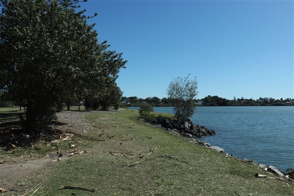 Raby Bay - Foreshore Park (8/05/2023 - Credits: Screen Queensland)