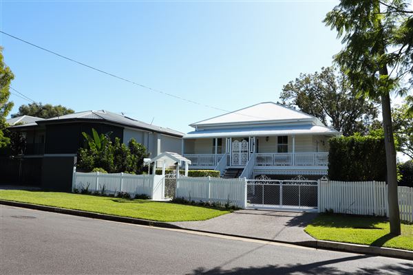 Graceville Streetscape (10/05/2023 - Credits: Screen Queensland)