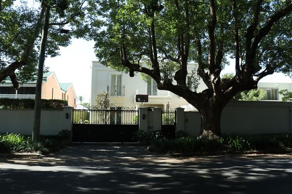 Chelmer Streetscape (10/05/2023 - Credits: Screen Queensland)