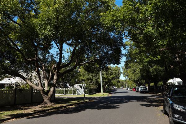 Chelmer Streetscape (10/05/2023 - Credits: Screen Queensland)